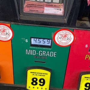 Meet your Posher, Nicolas